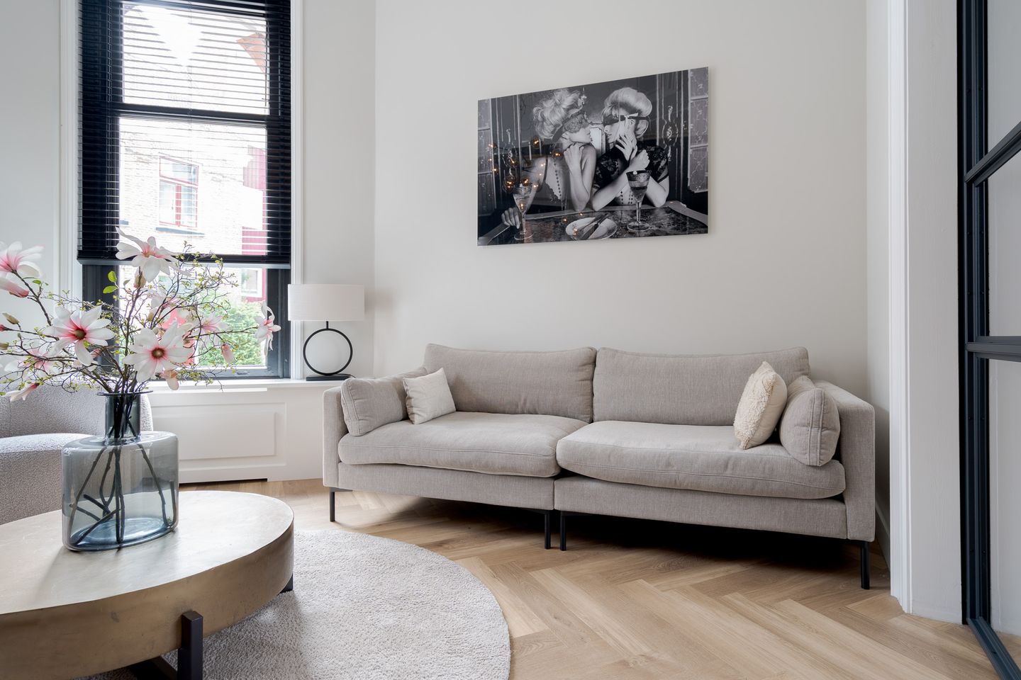 Photo 14 of Van Karnebeekstraat 84