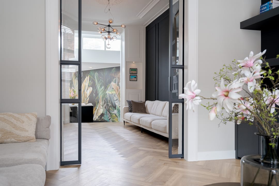 Photo 16 of Van Karnebeekstraat 84