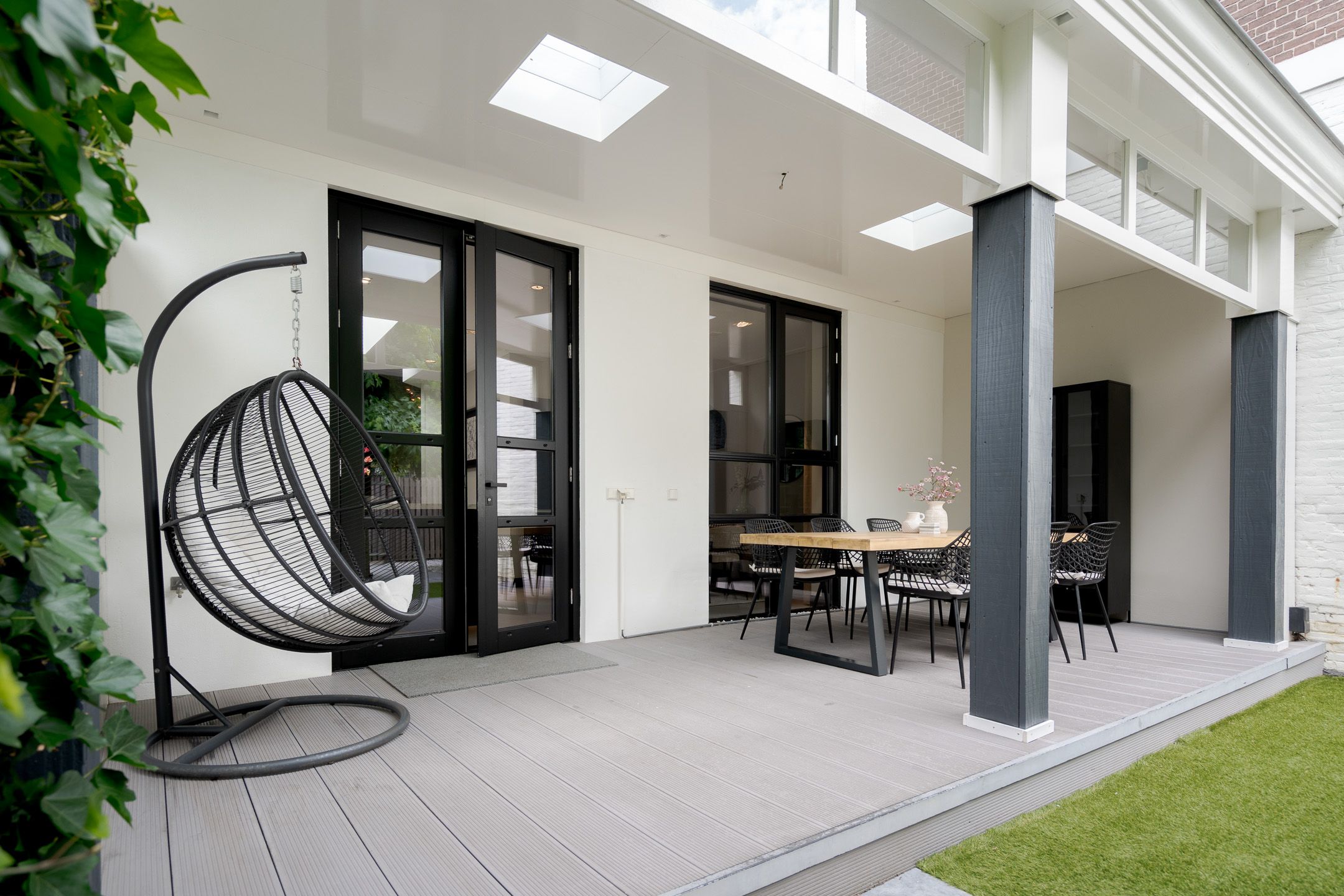 Photo 30 of Van Karnebeekstraat 84