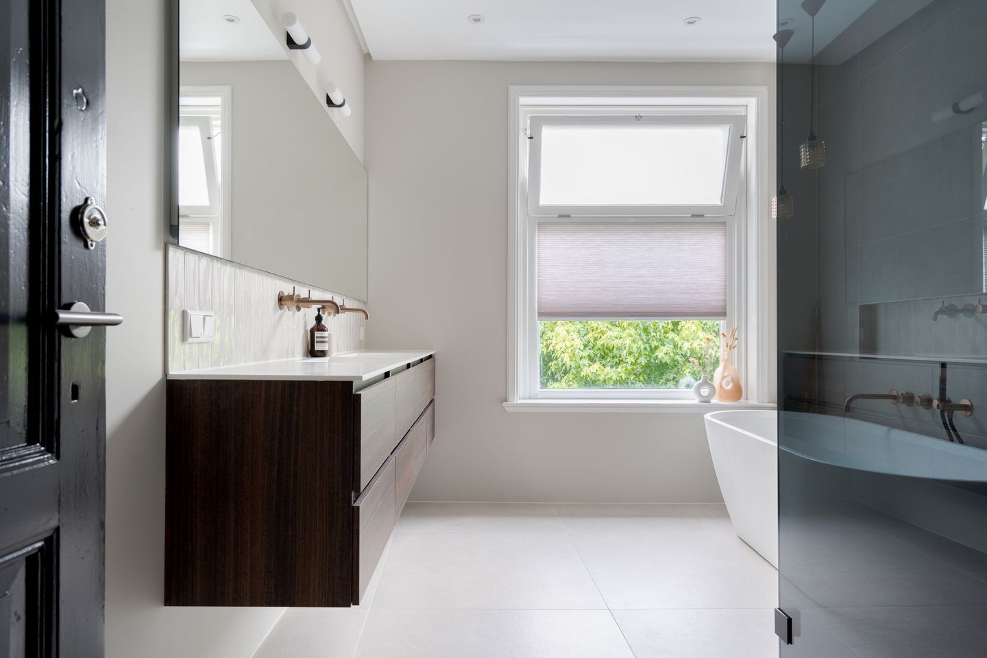 Photo 50 of Van Karnebeekstraat 84