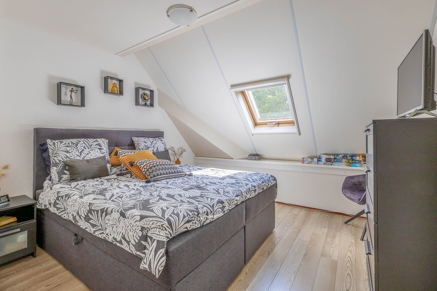 Foto 25 van Korenbloemweg 2-G