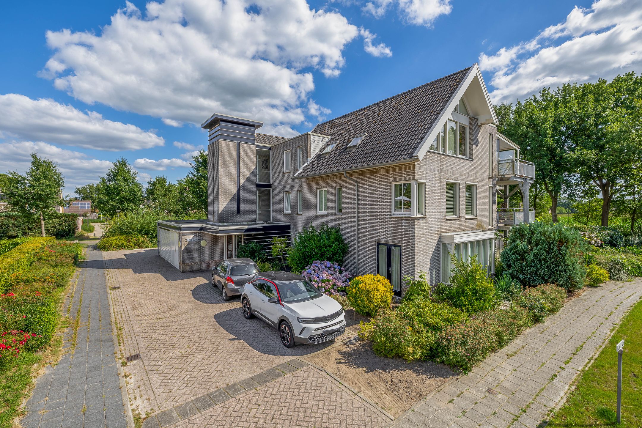 Foto 33 van Korenbloemweg 2-G