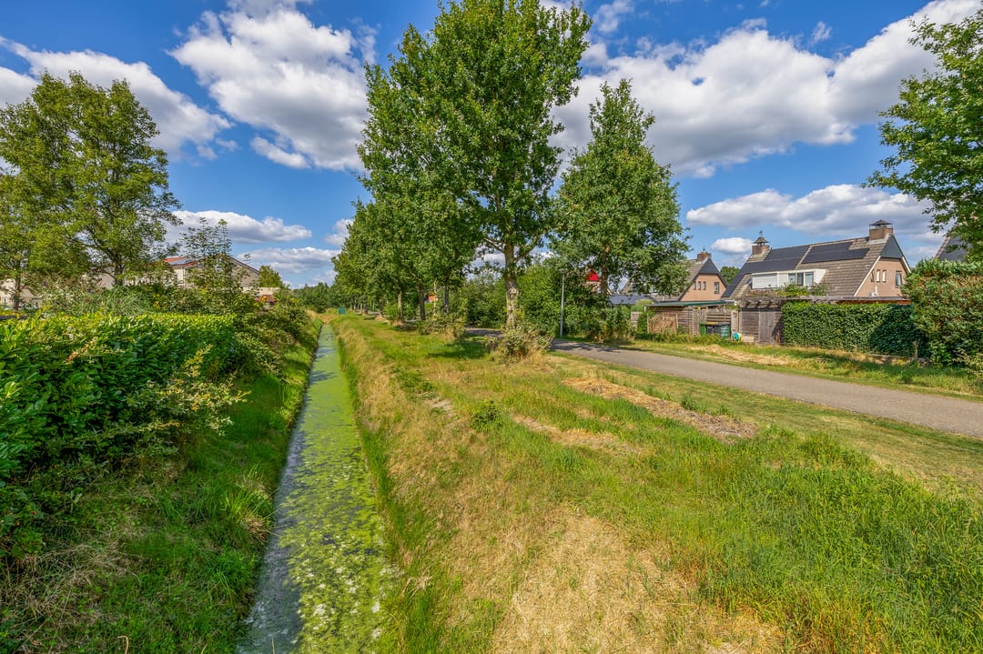 Foto 38 van Korenbloemweg 2-G