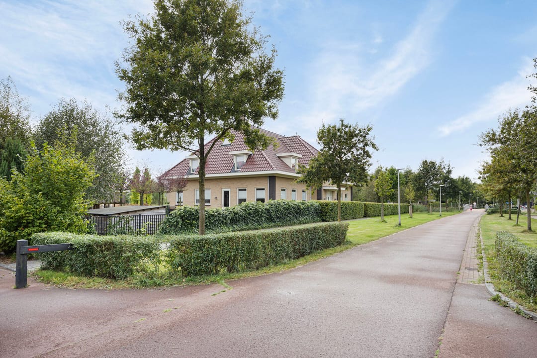 Photo 73 of Marie Curiesingel 1