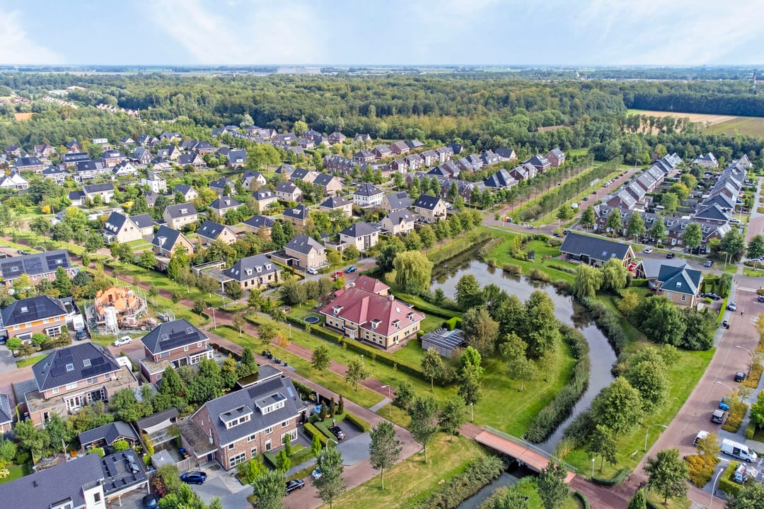 Photo 77 of Marie Curiesingel 1