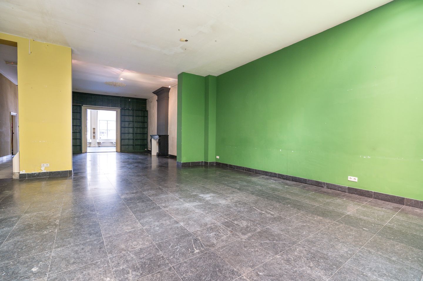 View photo 3 of Markt 12