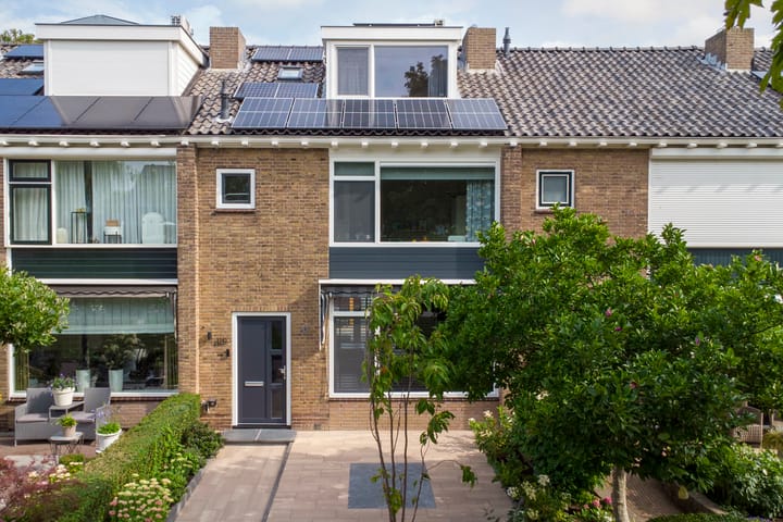 Foto 45 van Petronella van Saxenstraat 119