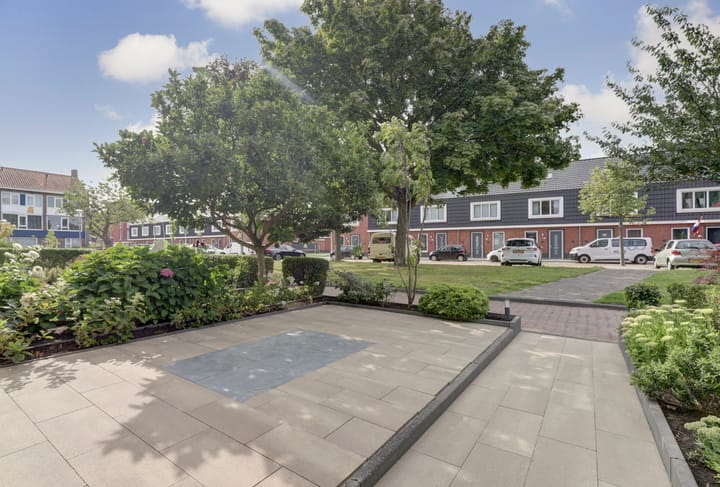 Foto 48 van Petronella van Saxenstraat 119