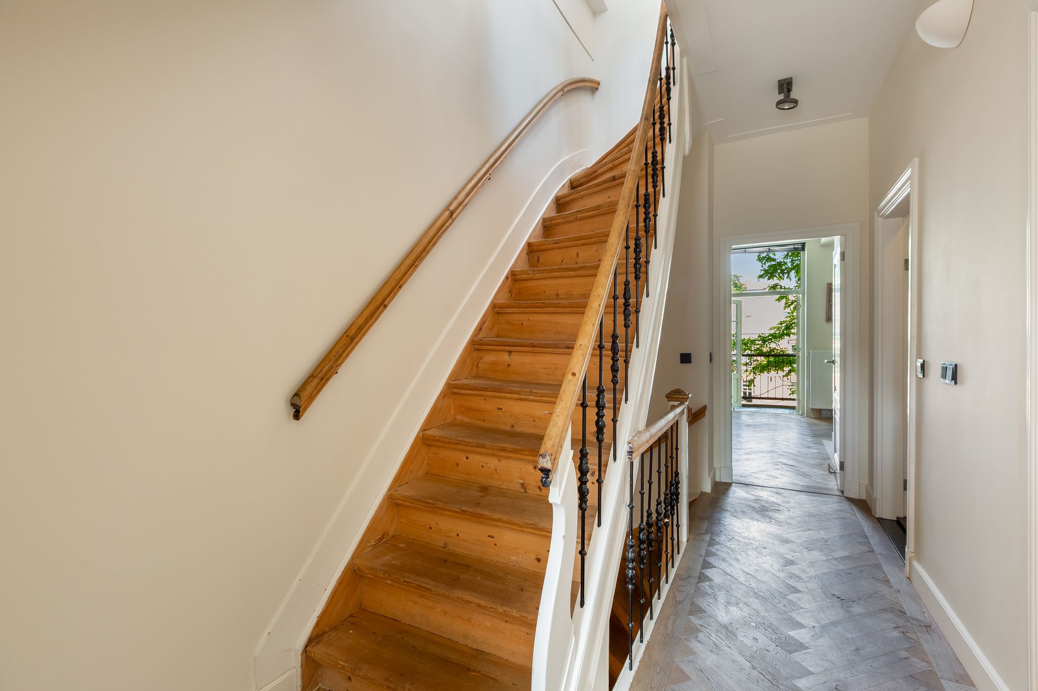 Foto 51 van Sarphatistraat 107-1