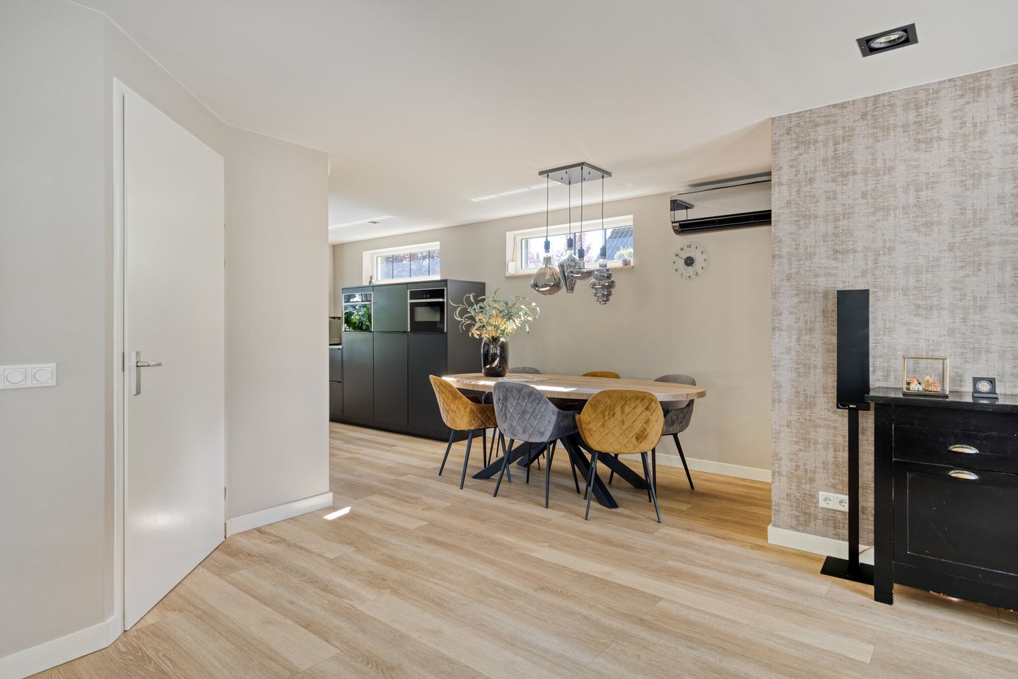 Foto 14 van Voorstsestraat 50-27