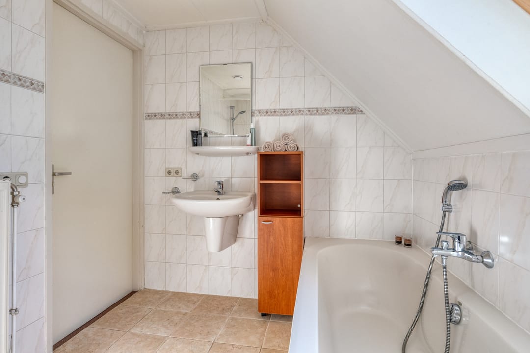 Foto 26 van Voorstsestraat 50-27