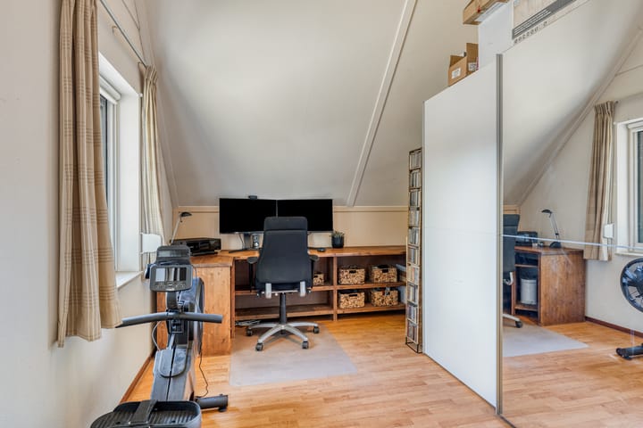 Foto 27 van Voorstsestraat 50-27