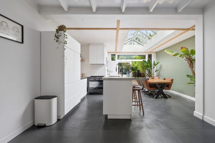 Photo 16 of Emmastraat 91