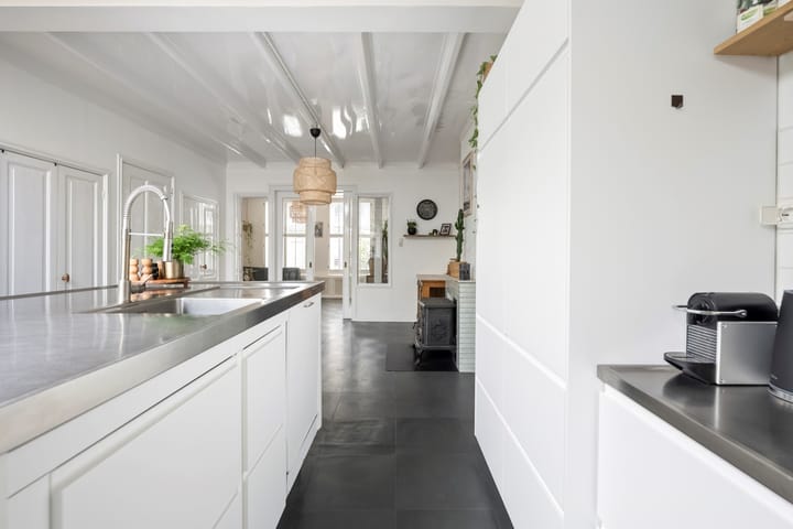 Photo 19 of Emmastraat 91