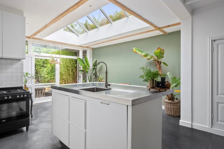 Photo 21 of Emmastraat 91