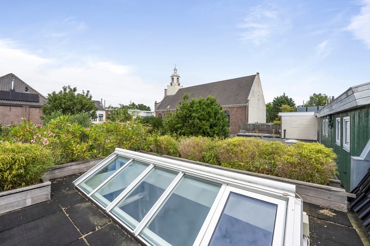 Photo 34 of Emmastraat 91