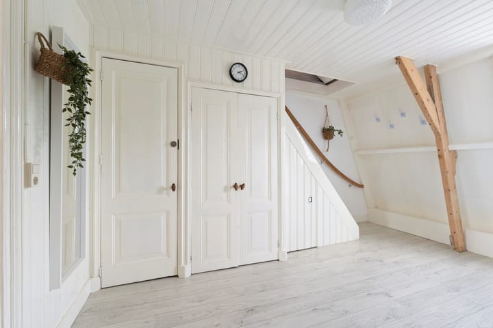 Photo 48 of Emmastraat 91