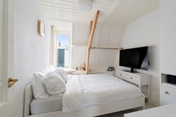 Photo 52 of Emmastraat 91