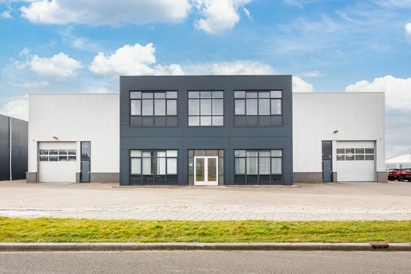 View photo 3 of Artemisweg 260