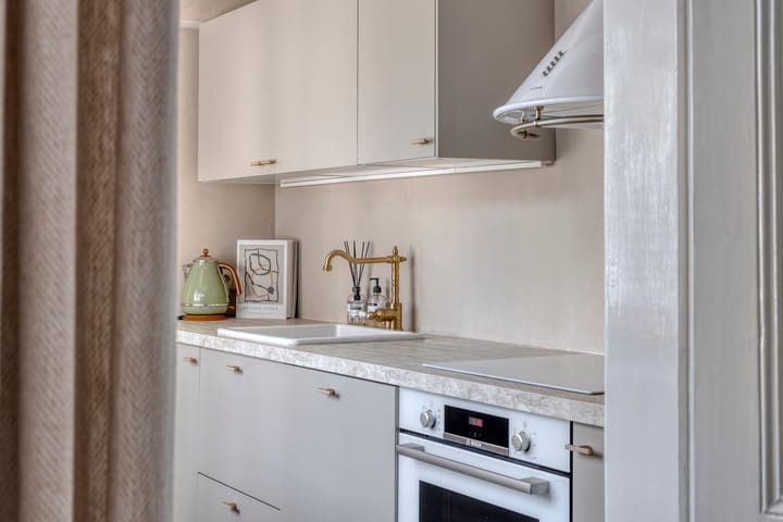 Photo 20 of Waldeckstraat 26