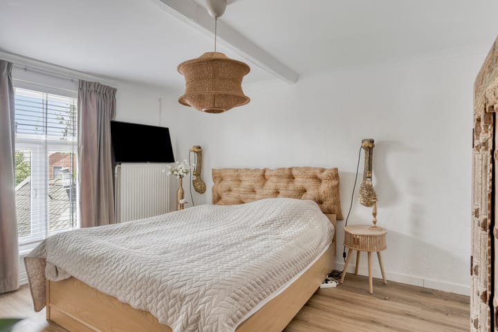 Photo 31 of Waldeckstraat 26