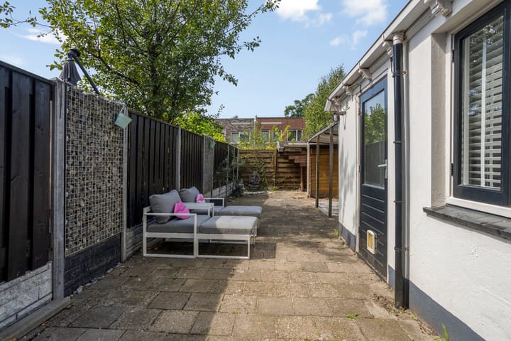 Photo 35 of Waldeckstraat 26