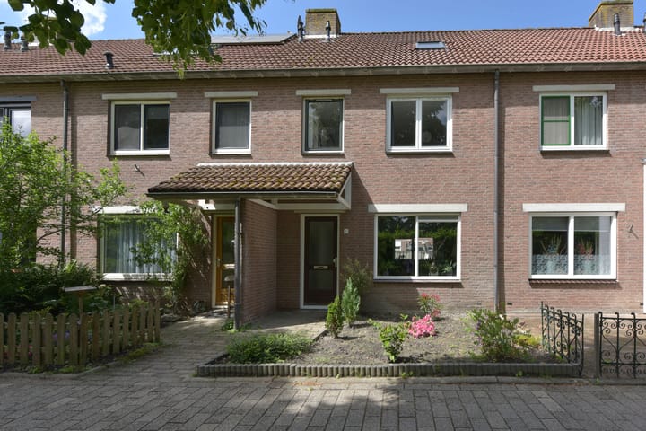 Photo 2 of Hoefblad 69