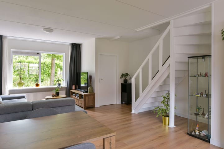 Photo 3 of Hoefblad 69