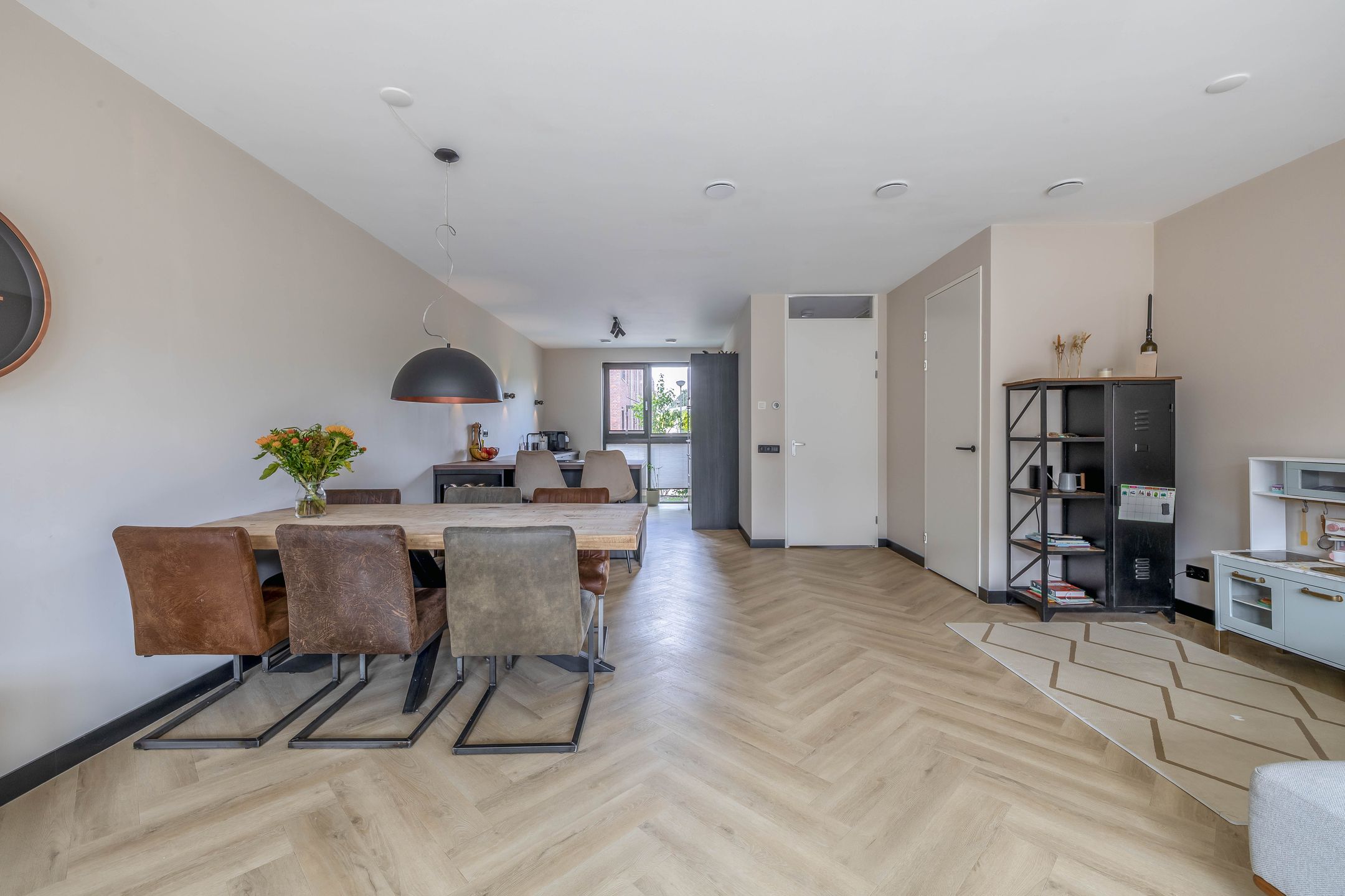 Foto 9 van Medaillon 1