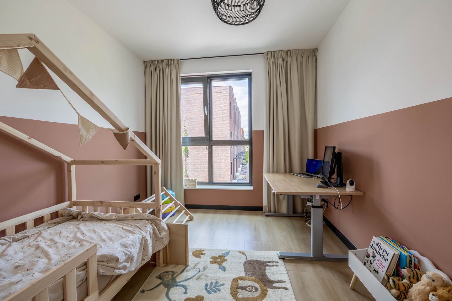 Foto 29 van Medaillon 1