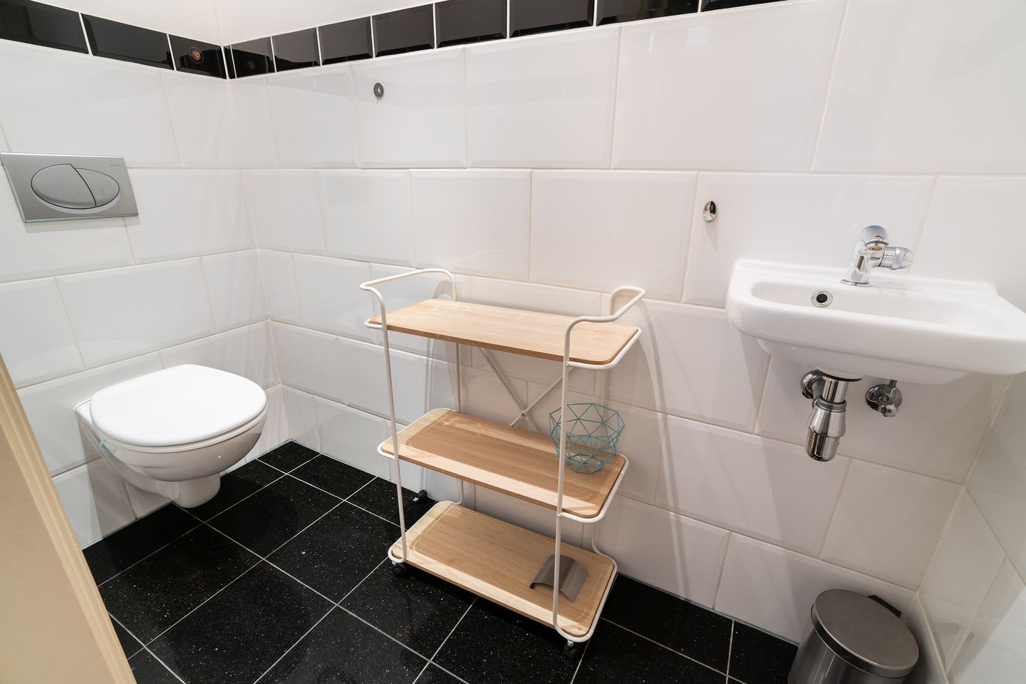 Photo 4 of Gevers Deynootweg 36