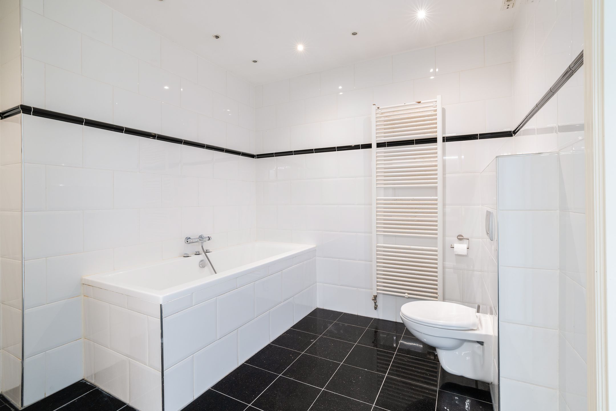 Photo 21 of Gevers Deynootweg 36