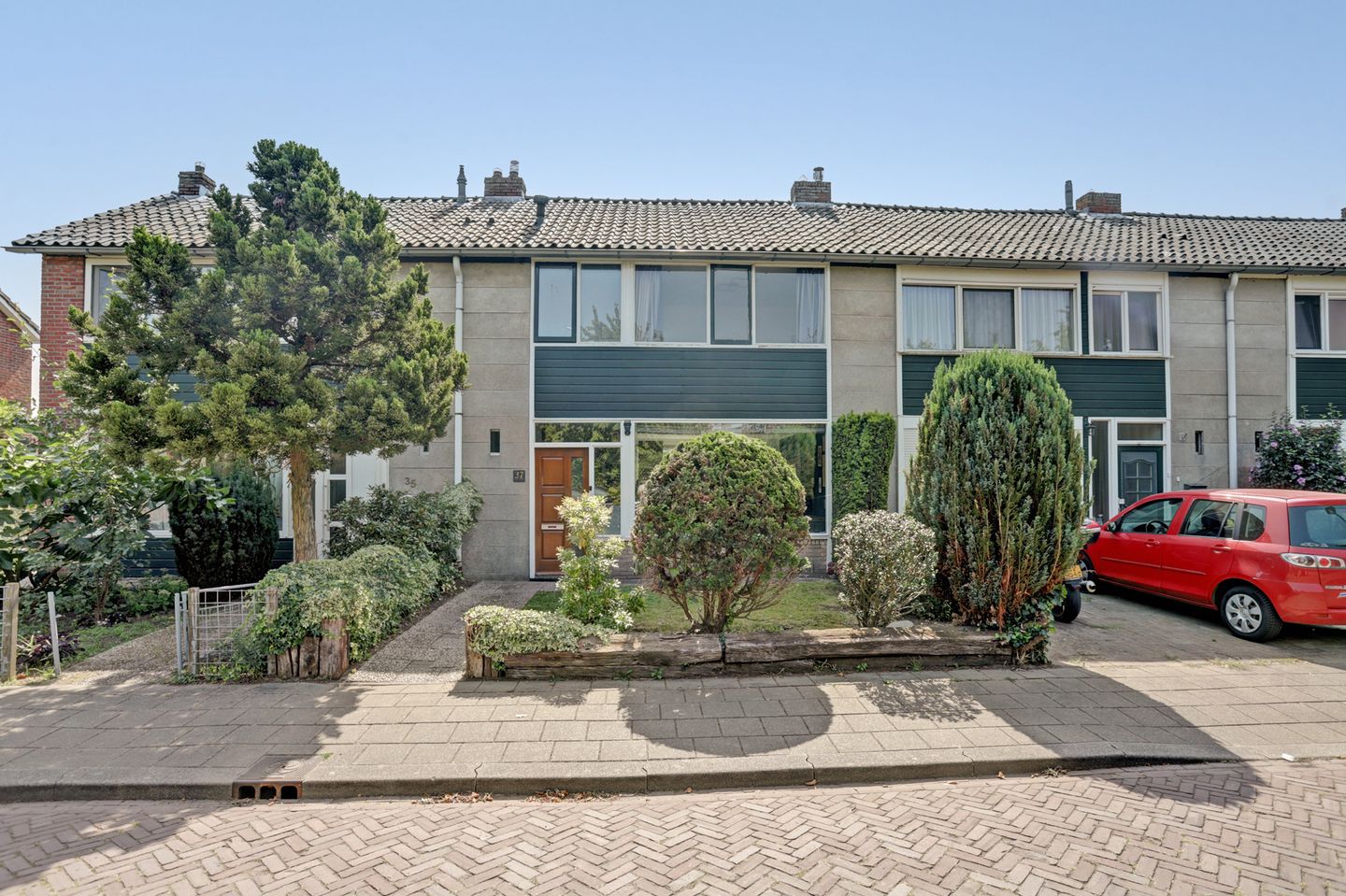 Foto 34 van Hazelderstraat 37