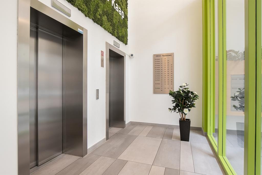 Foto 9 van Maashavenweg 172