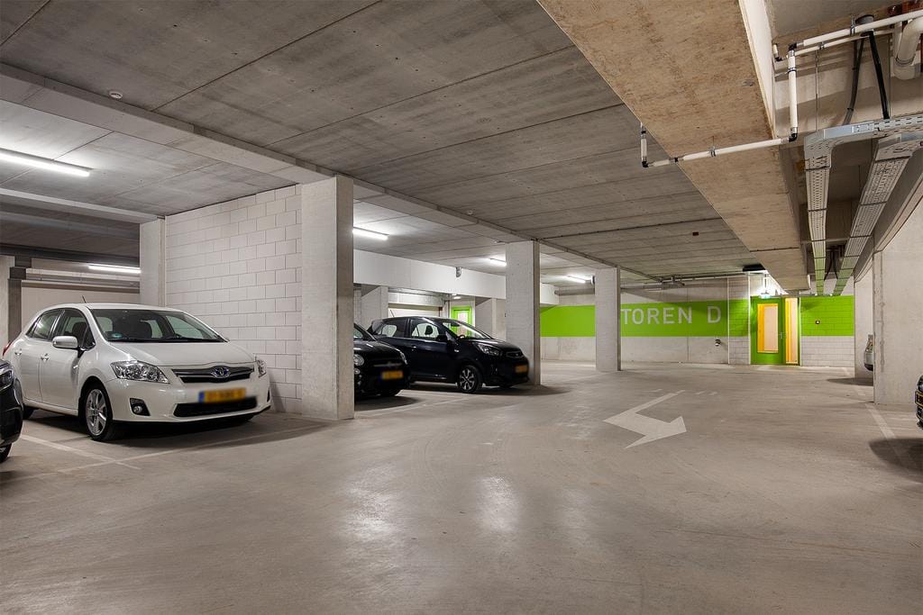 Foto 38 van Maashavenweg 172