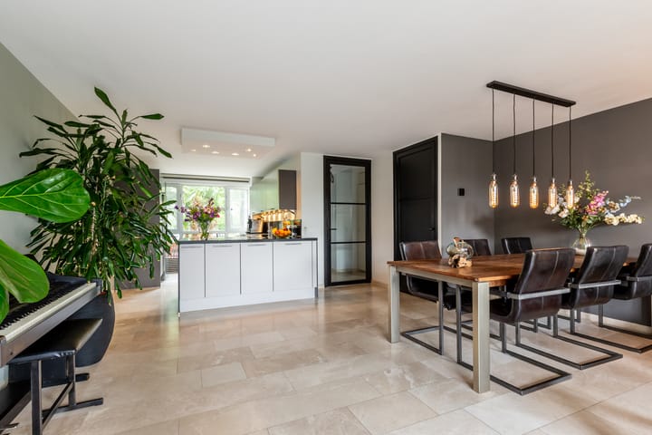 Photo 13 of Griseldalaan 60