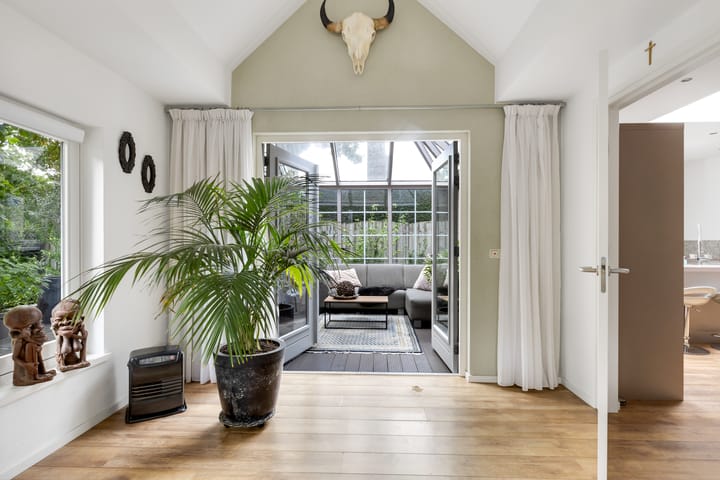 Foto 9 van Hintham 93