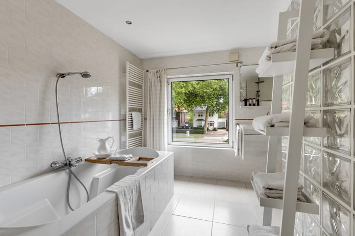 Foto 26 van Hintham 93