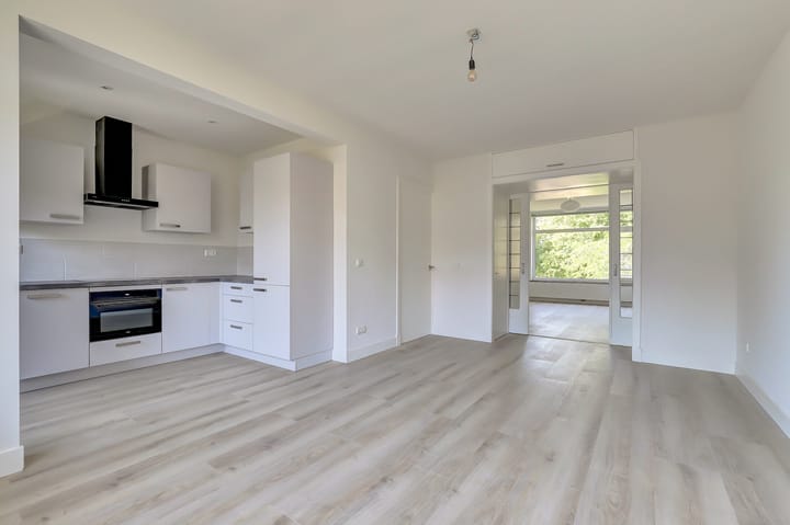 Photo 4 of Lübeckstraat 128