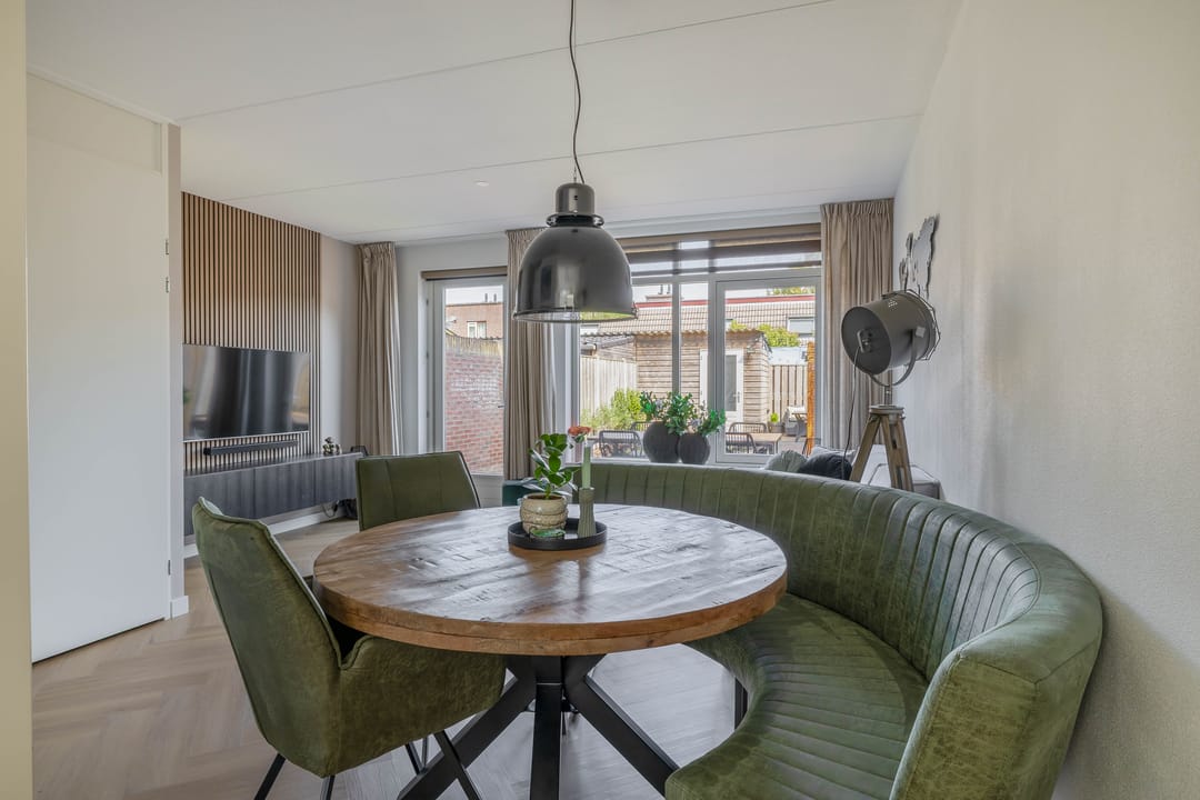 Foto 11 van Lavengang 1