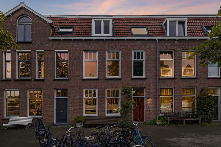 Photo 2 of Mecklenburglaan 12