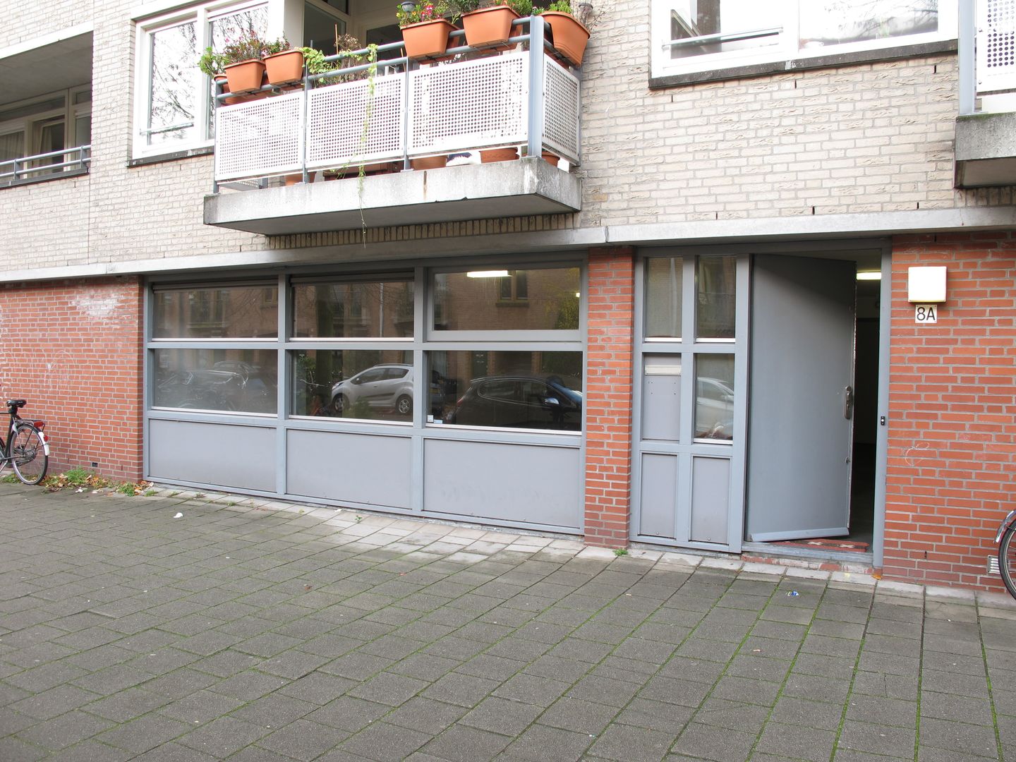 Bekijk foto 2 van Trompenburgstraat 8-A