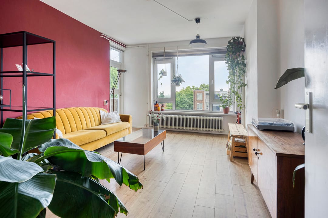 Foto 2 van Burgemeester Bloemersweg 42-3