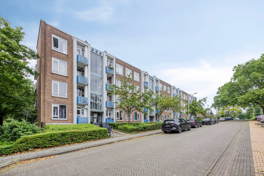 Foto 1 van Burgemeester Bloemersweg 42-3