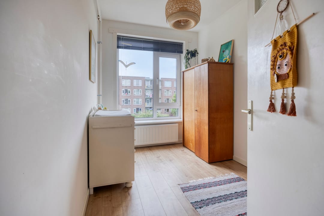 Foto 28 van Burgemeester Bloemersweg 42-3