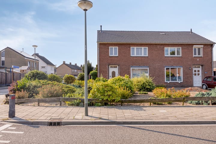 Photo 4 of Heistraat 60