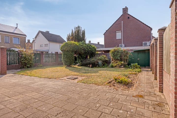 Photo 3 of Heistraat 60