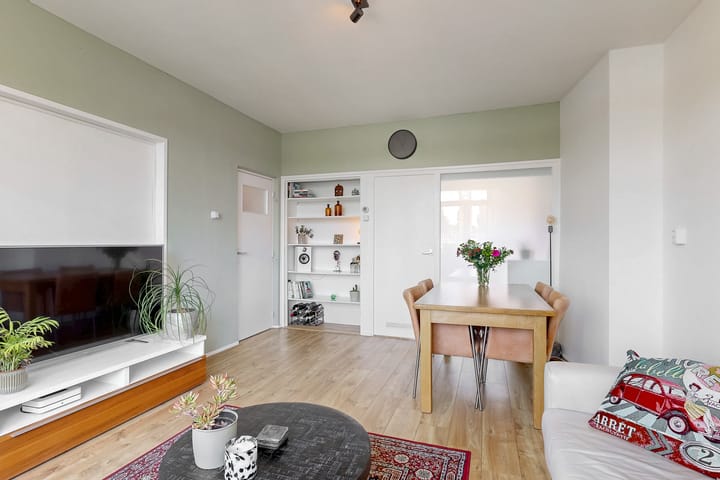 Photo 5 of Jan Tooropstraat 116-2