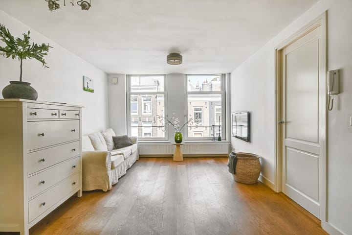 Foto 10 van Jacob van Lennepstraat 73-3V