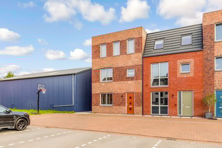 Photo 2 of Scheepswerf 28